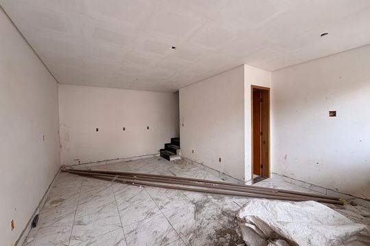 Casa à venda com 2 quartos, 70m² em Vila Lucinda, Santo André