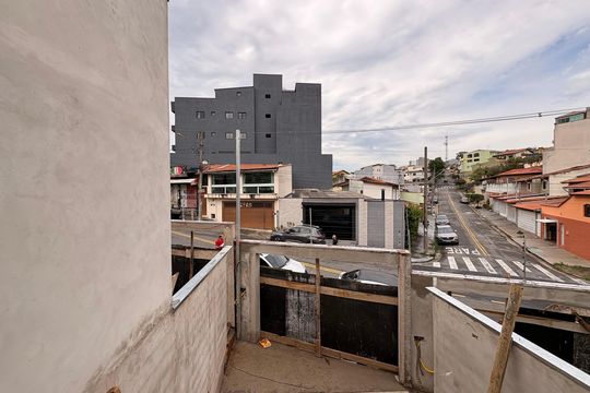 Vista da suíte 1 de casa à venda com 2 quartos, 70m² em Vila Lucinda, Santo André