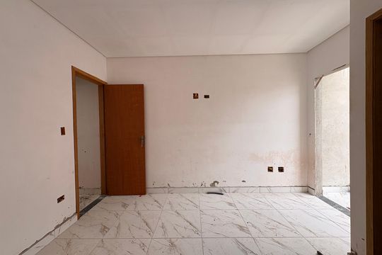 Suite 1 de casa à venda com 2 quartos, 72m² em Vila Lucinda, Santo André