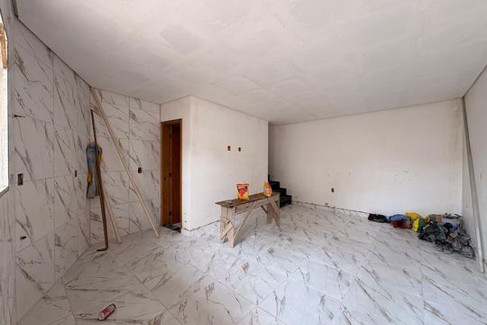 Casa à venda com 2 quartos, 72m² em Vila Lucinda, Santo André