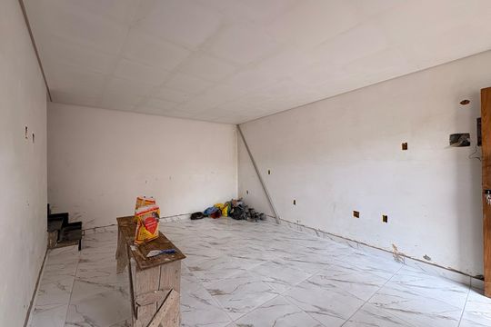 Sala/ cozinha  de casa à venda com 2 quartos, 72m² em Vila Lucinda, Santo André