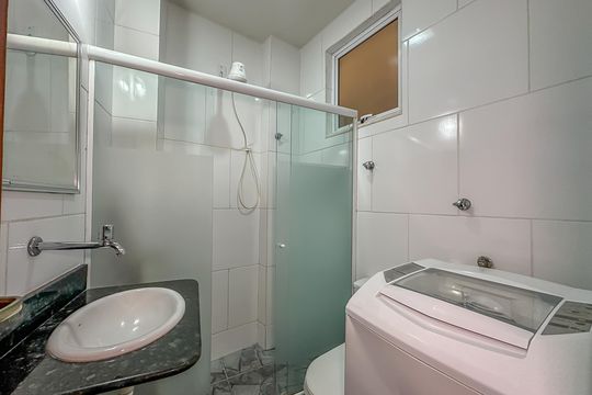 Banheiro de kitnet/studio à venda com 1 quarto, 18m² em Glória, Rio de Janeiro