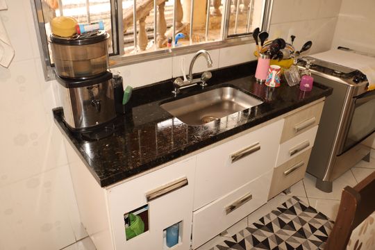Casa à venda com 5 quartos, 150m² em Jardim Ricardo, São Paulo