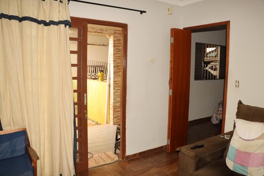 Sala de casa à venda com 5 quartos, 150m² em Jardim Ricardo, São Paulo