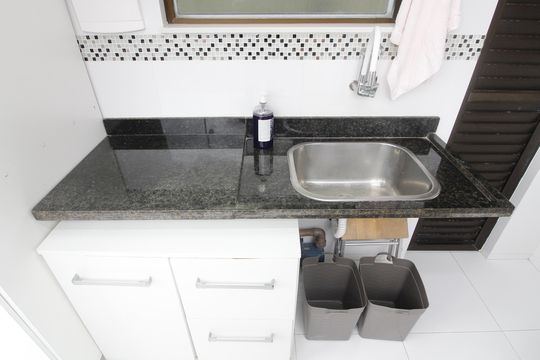 Área de Serviço de apartamento para alugar com 3 quartos, 280m² em Passagem, Cabo Frio