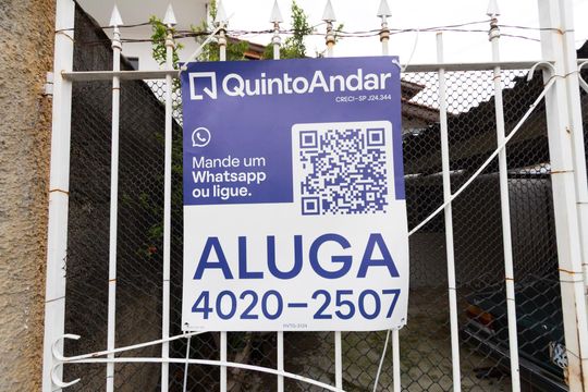 Placa de casa para alugar com 2 quartos, 75m² em Jardim Zulmira, Sorocaba