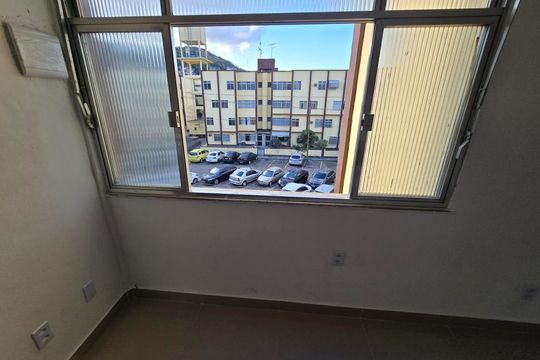 Sala de apartamento para alugar com 1 quarto, 32m² em Engenho da Rainha, Rio de Janeiro