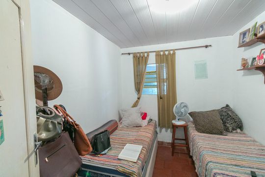 Casa à venda com 2 quartos, 360m² em Glória, Belo Horizonte
