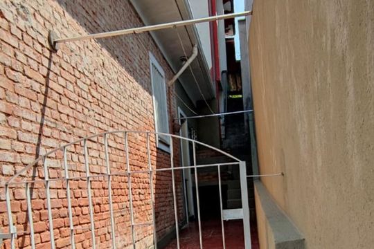 Área Externa de casa à venda com 2 quartos, 151m² em Vila Ipojuca, São Paulo