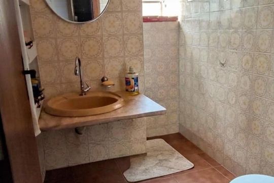 Banheiro de casa à venda com 2 quartos, 151m² em Vila Ipojuca, São Paulo