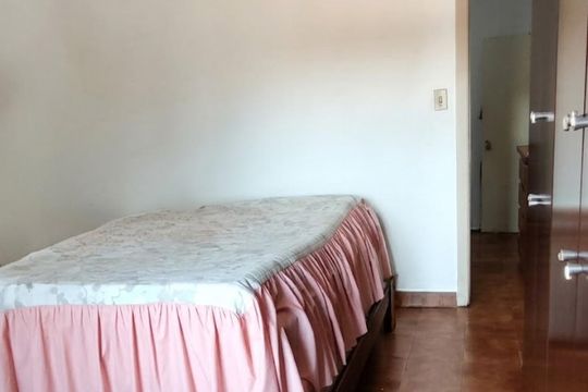 Quarto de casa à venda com 2 quartos, 151m² em Vila Ipojuca, São Paulo