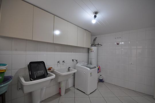 Área de Serviço de casa à venda com 3 quartos, 285m² em Vila Albertina, São Paulo