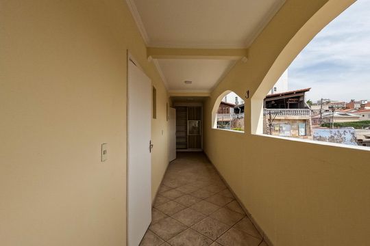 Sacada 4 de casa para alugar com 4 quartos, 300m² em Jardim do Tiro, São Paulo
