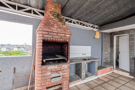 Churrasqueira de casa para alugar com 4 quartos, 300m² em Jardim do Tiro, São Paulo