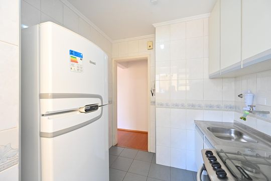 Cozinha de apartamento para alugar com 1 quarto, 40m² em Mirandópolis, São Paulo