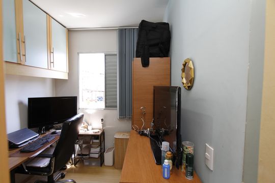 Quarto 2 de apartamento para alugar com 2 quartos, 52m² em Nova Granada, Belo Horizonte