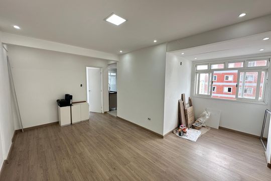 Sala de apartamento para alugar com 1 quarto, 50m² em Itararé, São Vicente
