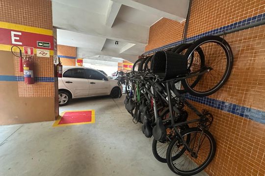 Garagem de apartamento para alugar com 1 quarto, 50m² em Itararé, São Vicente