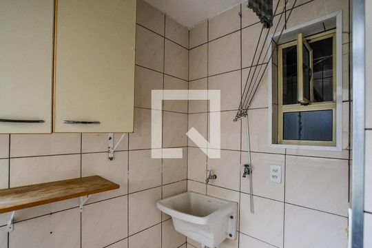 Área de serviço de apartamento à venda com 2 quartos, 56m² em Jardim Santo André, Santo André