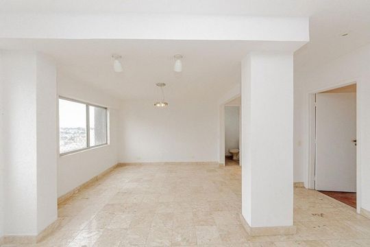 Apartamento à venda com 4 quartos, 119m² em Centro, Curitiba
