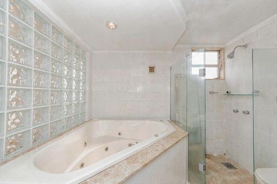 Apartamento à venda com 4 quartos, 119m² em Centro, Curitiba