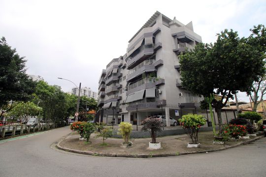 Fachada de apartamento à venda com 2 quartos, 74m² em Vila da Penha, Rio de Janeiro