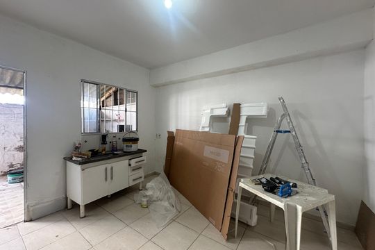 Sala/Cozinha de casa para alugar com 1 quarto, 40m² em Vila do Conde, Barueri