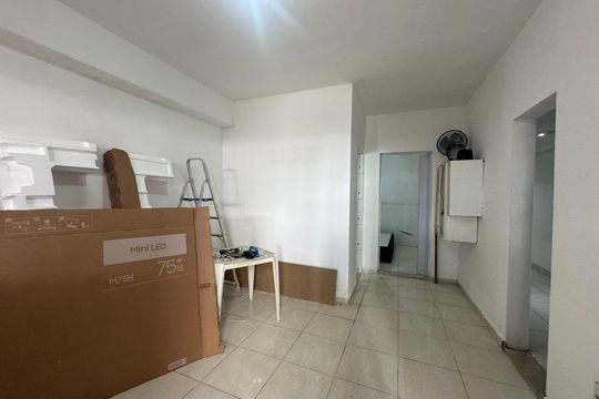 Sala/Cozinha de casa para alugar com 1 quarto, 40m² em Vila do Conde, Barueri