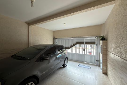 Garagem de casa à venda com 3 quartos, 220m² em Ferrazópolis, São Bernardo do Campo