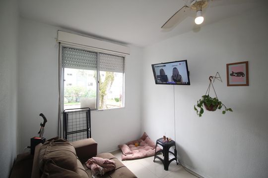 Sala de apartamento à venda com 1 quarto, 38m² em Jardim Sabará, Porto Alegre
