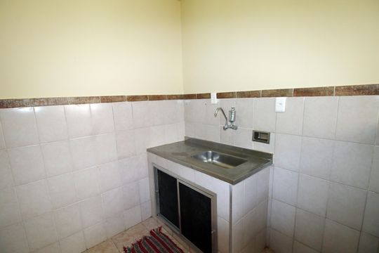 Cozinha de apartamento para alugar com 2 quartos, 50m² em Irajá, Rio de Janeiro