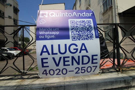 Placa de apartamento para alugar com 2 quartos, 50m² em Irajá, Rio de Janeiro