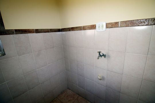 Área de Serviço de apartamento para alugar com 2 quartos, 50m² em Irajá, Rio de Janeiro
