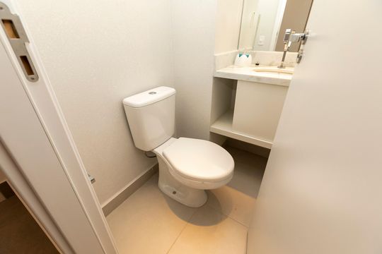 LAVABO de apartamento para alugar com 3 quartos, 98m² em Taquaral, Campinas
