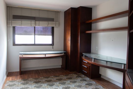Quarto 1 de apartamento à venda com 5 quartos, 220m² em Campo Belo, São Paulo