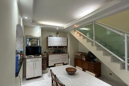 Copa de casa à venda com 3 quartos, 195m² em Parque Selecta, São Bernardo do Campo