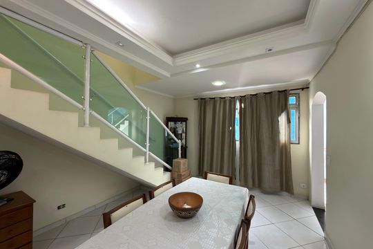 Copa de casa à venda com 3 quartos, 195m² em Parque Selecta, São Bernardo do Campo