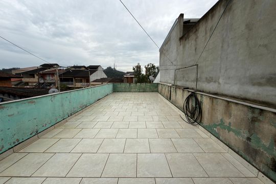 Varanda de casa à venda com 3 quartos, 195m² em Parque Selecta, São Bernardo do Campo