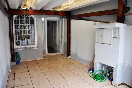 Casa para alugar com 2 quartos, 70m² em Jardim Mariliza, São Paulo
