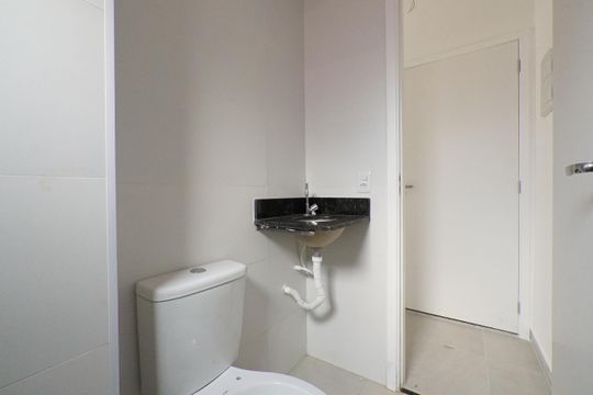Banheiro de kitnet/studio à venda com 1 quarto, 33m² em Vila Mariana, São Paulo