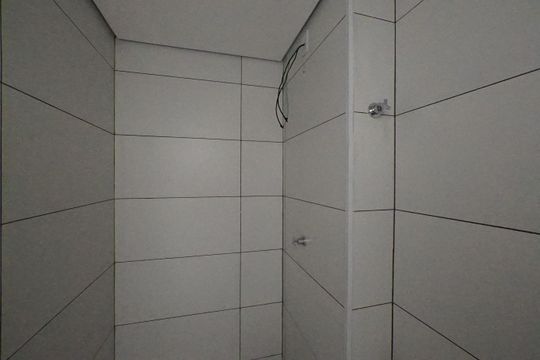 Banheiro de kitnet/studio à venda com 1 quarto, 28m² em Vila Mariana, São Paulo