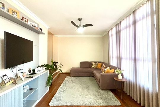 Apartamento à venda com 3 quartos, 105m² em Coracao de Jesus, Belo Horizonte