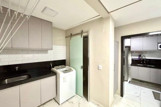 Apartamento à venda com 3 quartos, 105m² em Coracao de Jesus, Belo Horizonte