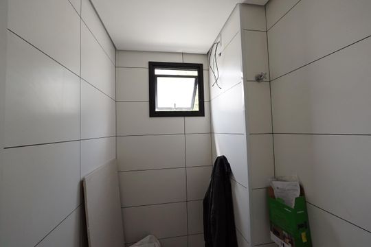 Banheiro de kitnet/studio à venda com 1 quarto, 31m² em Vila Mariana, São Paulo