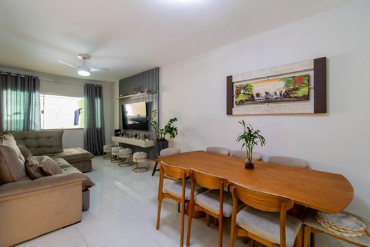 Casa à venda com 3 quartos, 105m² em Jardim Santa Barbara, Guarulhos