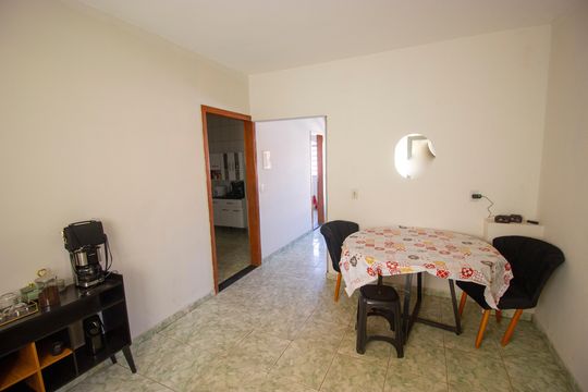 Sala de Jantar de casa à venda com 5 quartos, 150m² em Q 602, Brasília