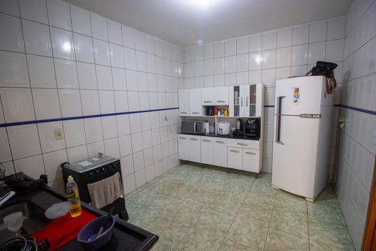 Cozinha de casa à venda com 5 quartos, 150m² em Q 602, Brasília