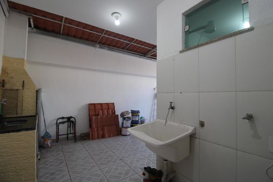 Área de serviço de casa de condomínio à venda com 3 quartos, 90m² em Tanque, Rio de Janeiro