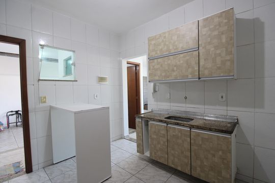 Cozinha de casa de condomínio à venda com 3 quartos, 90m² em Tanque, Rio de Janeiro