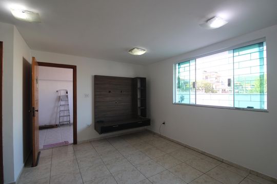 Sala de casa de condomínio à venda com 3 quartos, 90m² em Tanque, Rio de Janeiro